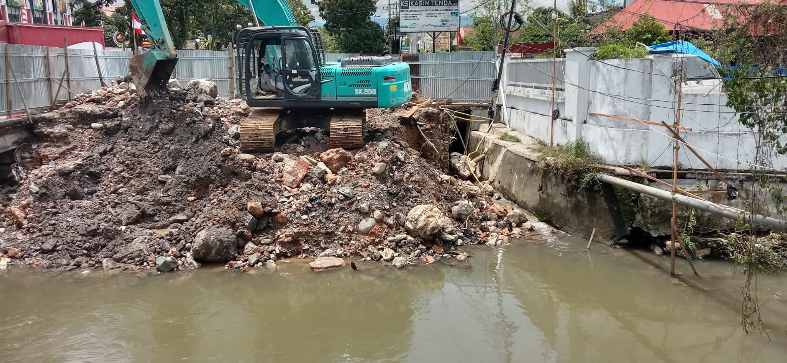 perbaikan_jembatan_simpang_tiga_sawahan